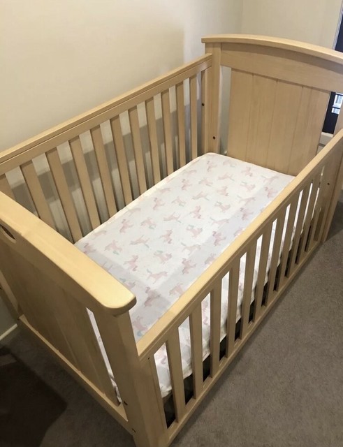 boori casa cot bed